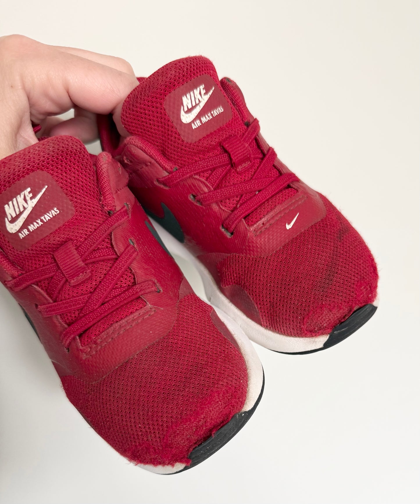 Nike Air Max Tavas Air Red & Grey Stretch Lace Sneakers (9)