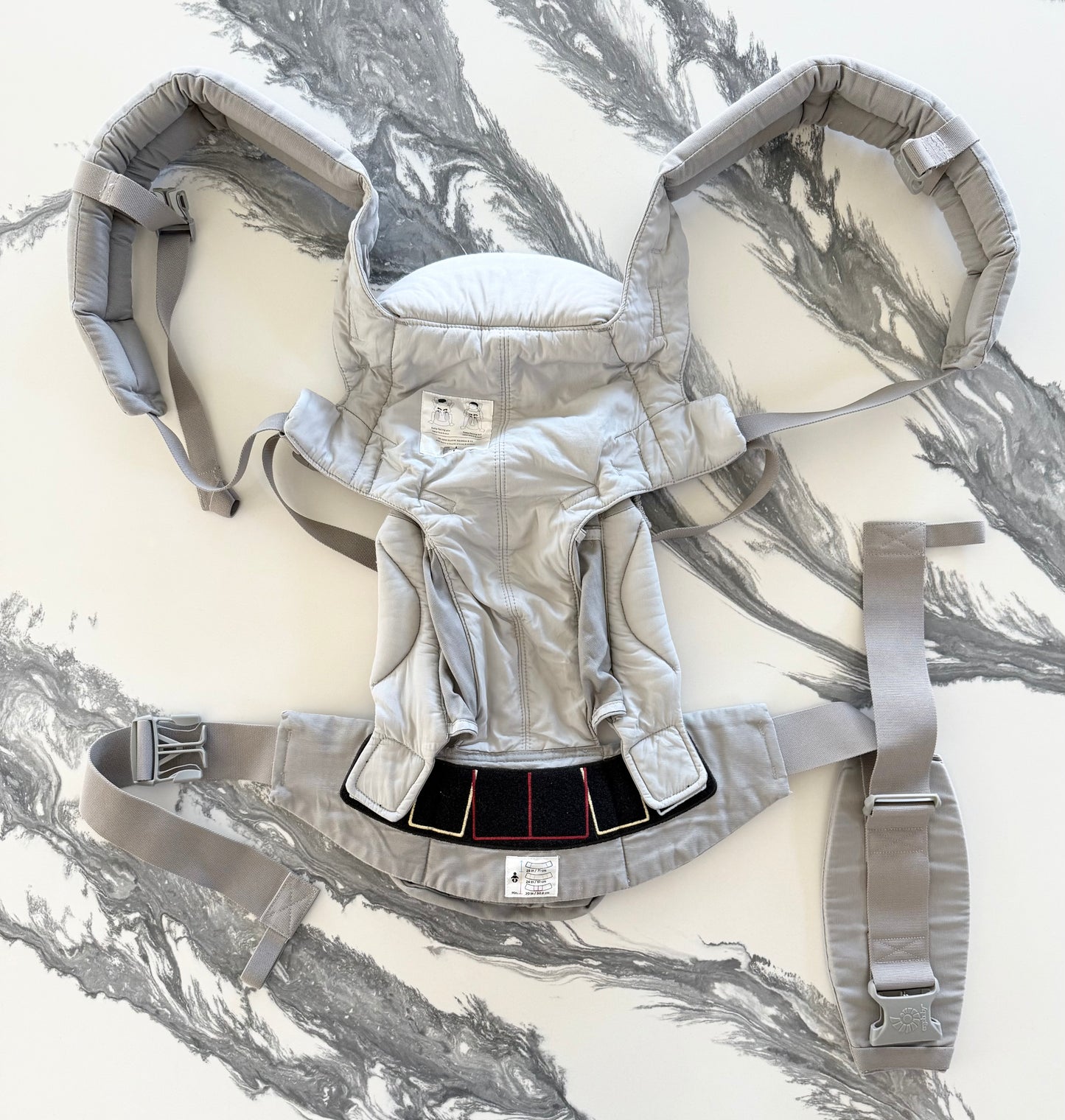 Ergo Omni 360 Classic Baby Carrier in Pearl Grey