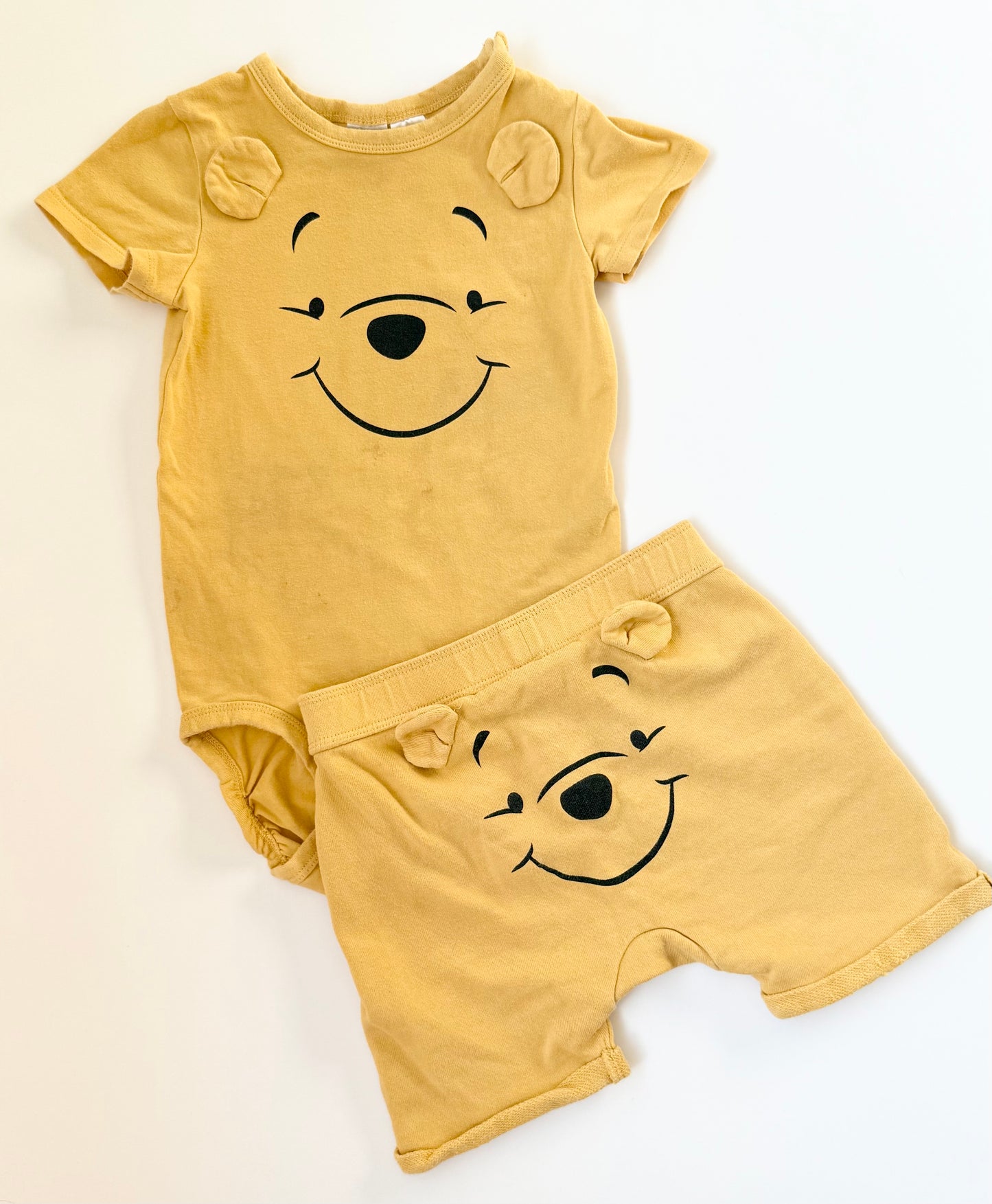 H&M Disney Winnie the Pooh Yellow Short Sleeve Bodysuit & Shorts Set (2-3 Years)