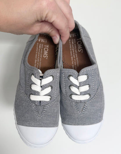 Toms Heathered Grey Lace Up Sneakers (12.5Y)