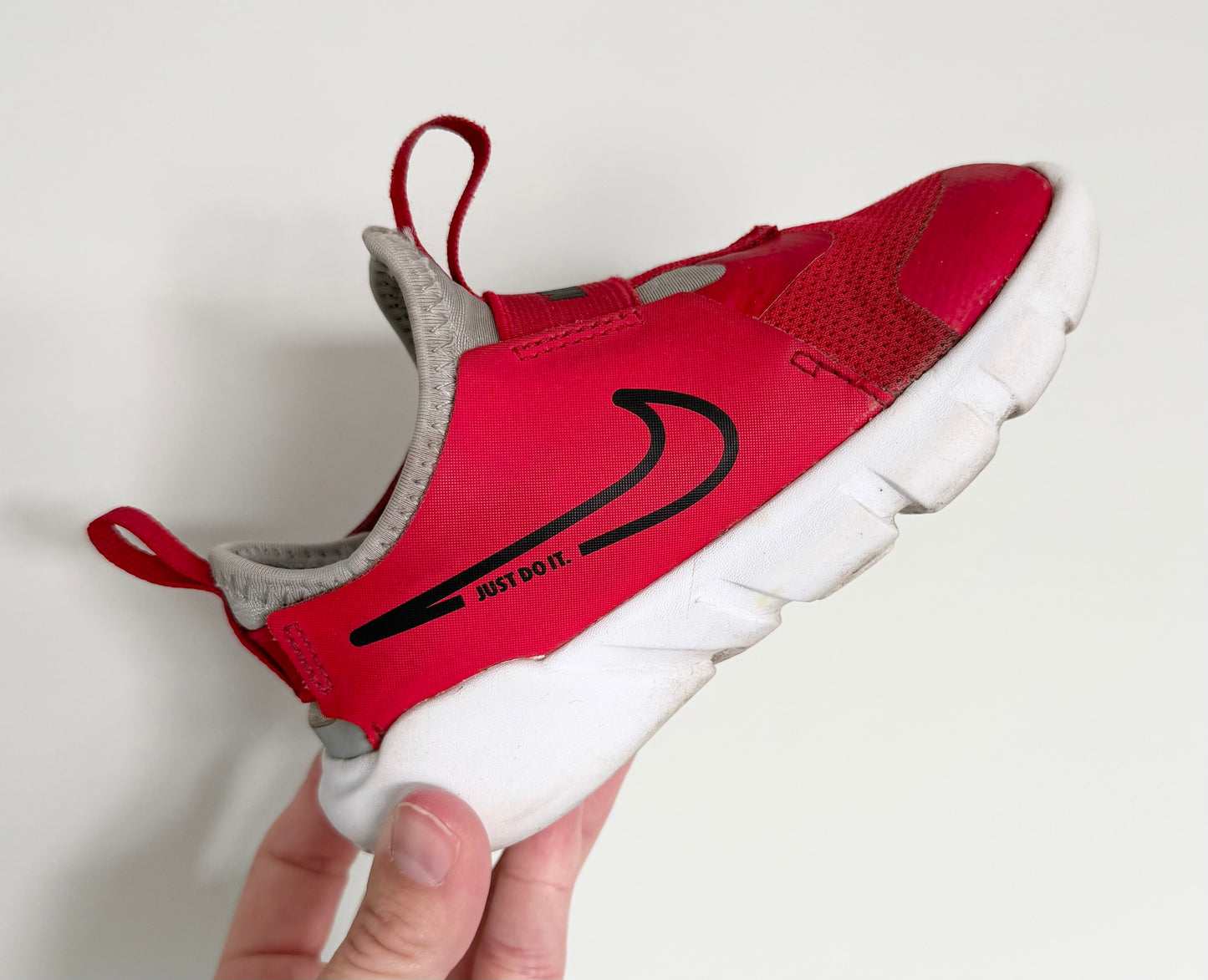 Nike Flex Runner 2 Red & Grey Stretch Sneakers (9)