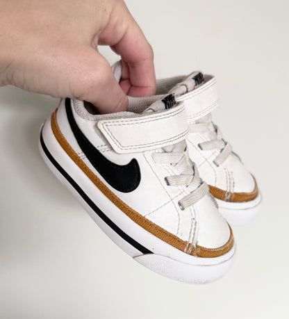 Nike Court Legacy White & Tan Trim Stretch Lace & Velcro Sneakers (5)