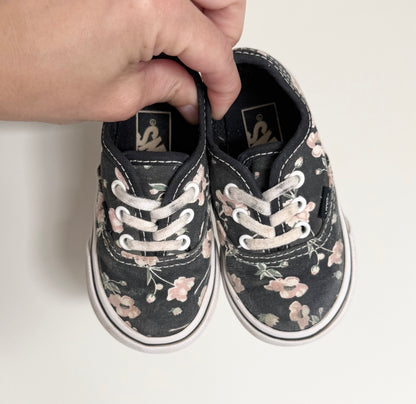 Vans Dark Floral Lace Up Sneakers (5)