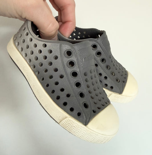 Native Grey Fade Jefferson Slip Ons (4)