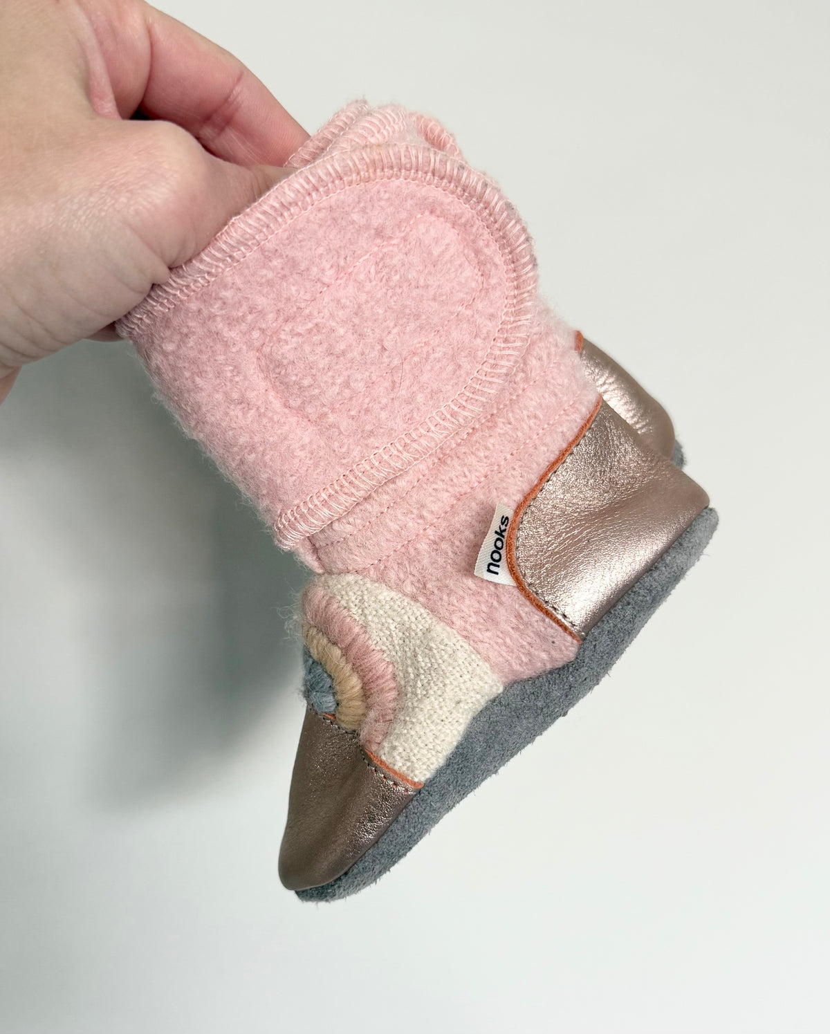 Nooks Pink Rainbows Wool Booties (4)