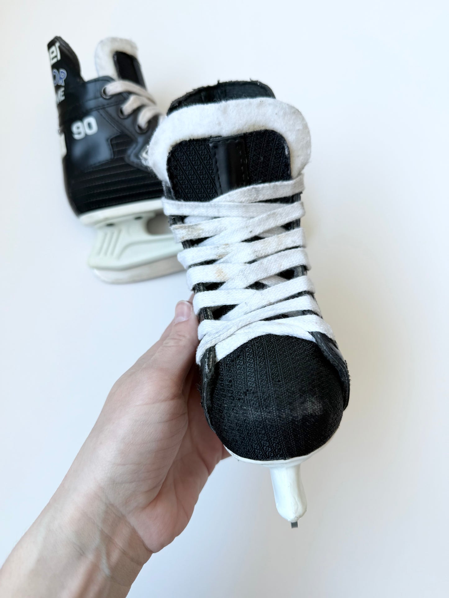 Bauer Junior Supreme Toddler Hockey Skates (7T)