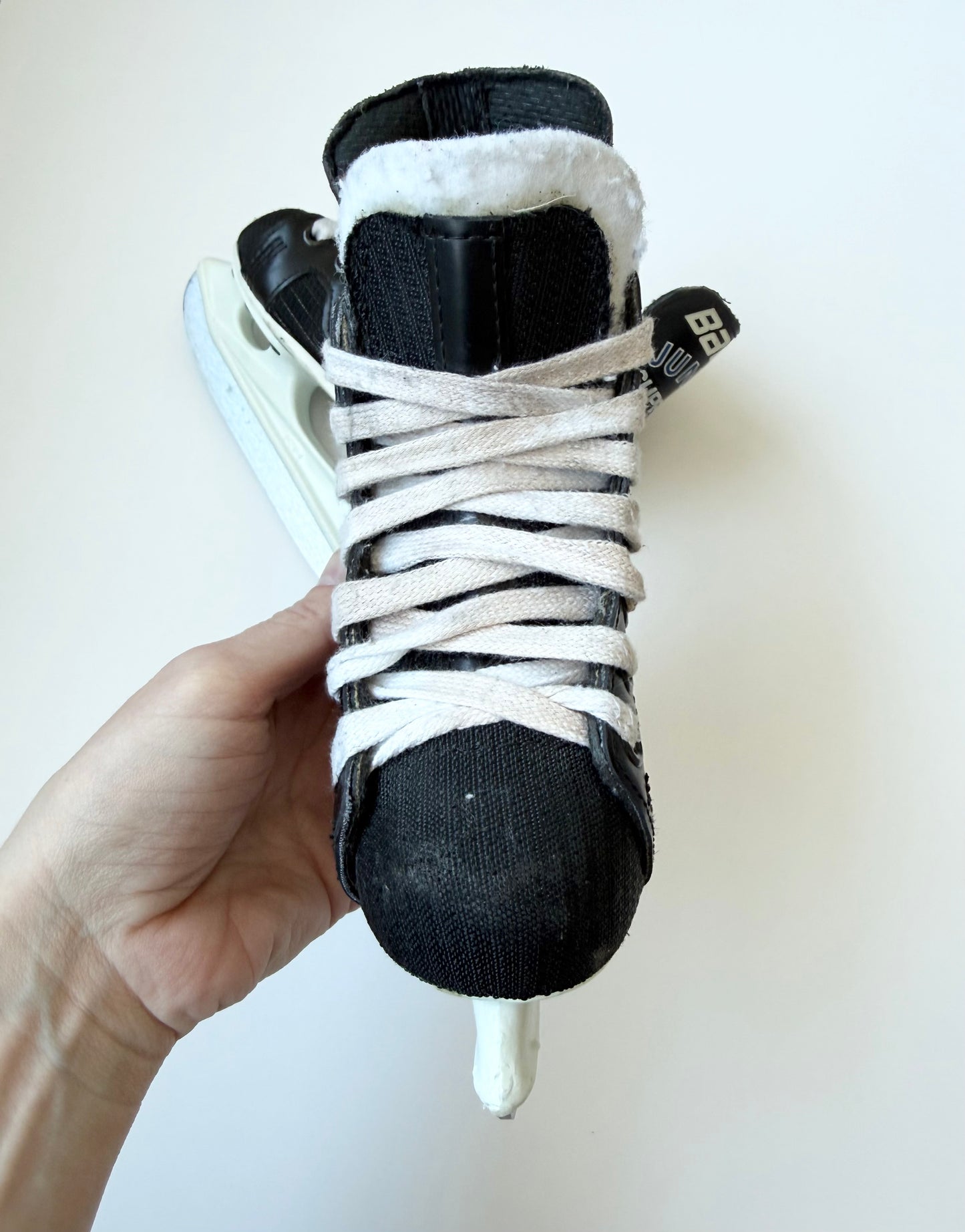 Bauer Junior Supreme Toddler Hockey Skates (7T)