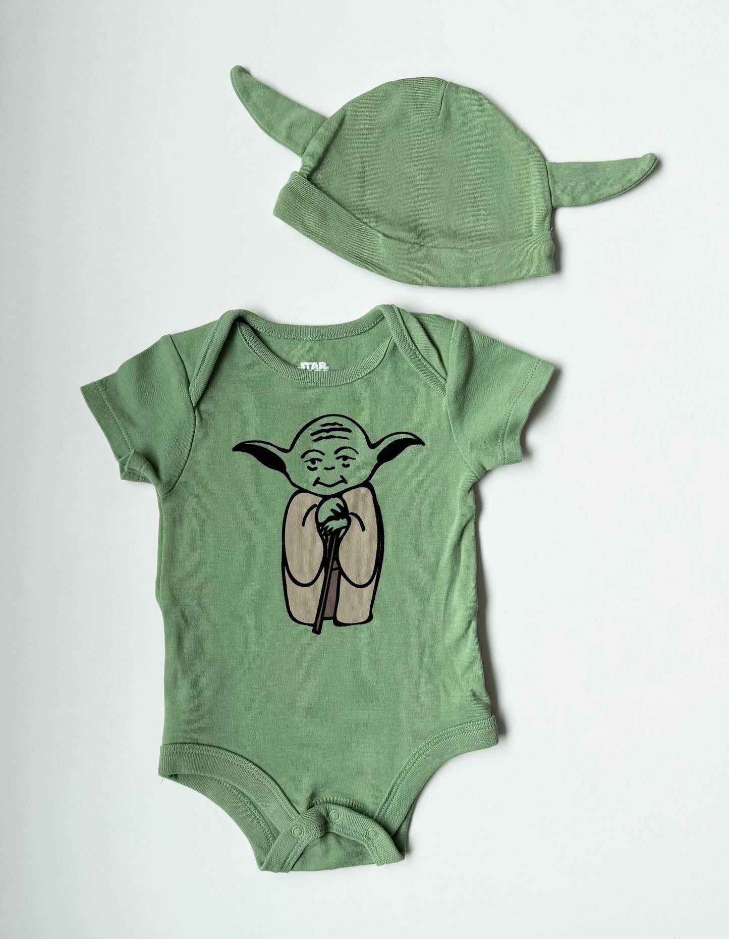 Star Wars Green Yoda Bodysuit & Matching Hat (6 Months)