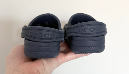 Crocs Navy Baya Clog Slip Ons (5)