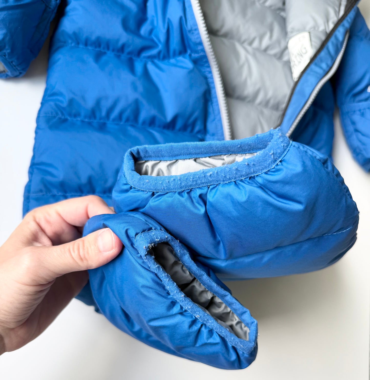 The North Face Blue & Black Lil’ Snuggler One Piece Snowsuit (12-18 Months)