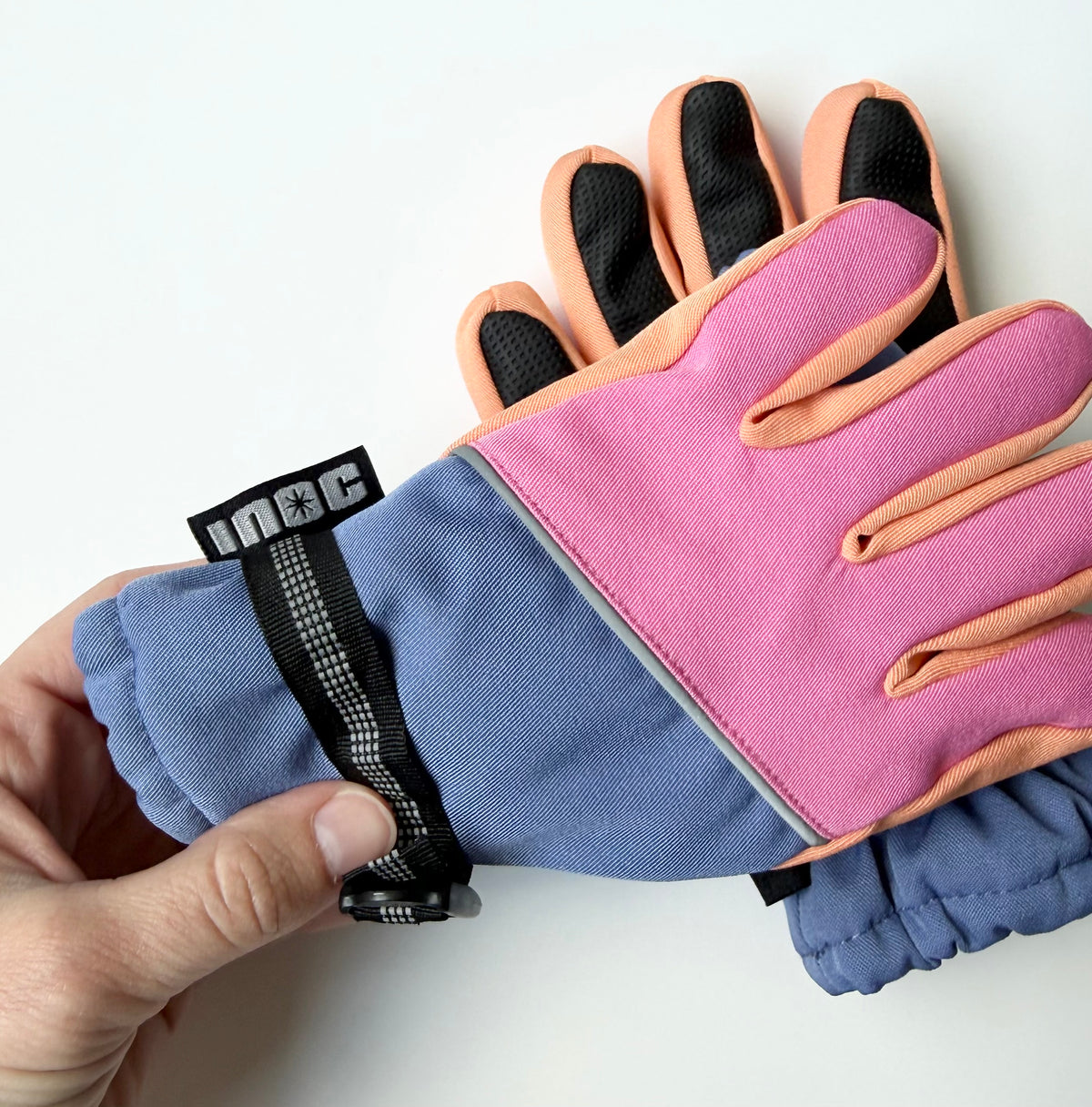 INOC Pastel Color Blocking Finger Mittens (4 Years)
