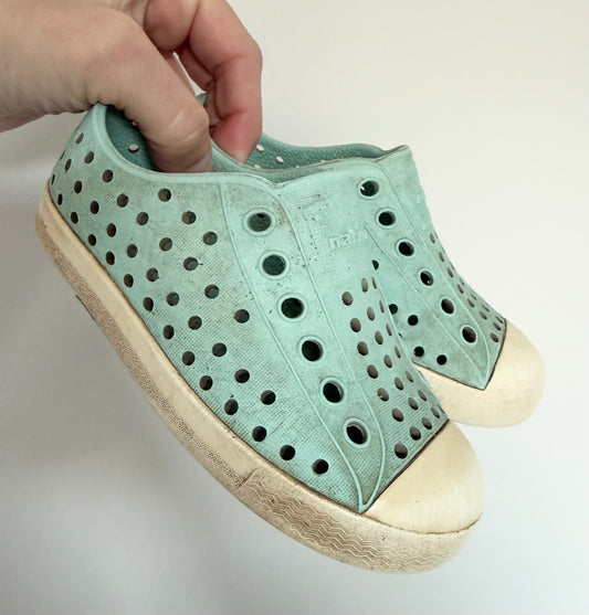 Native Light Blue Jefferson Slip Ons (7)