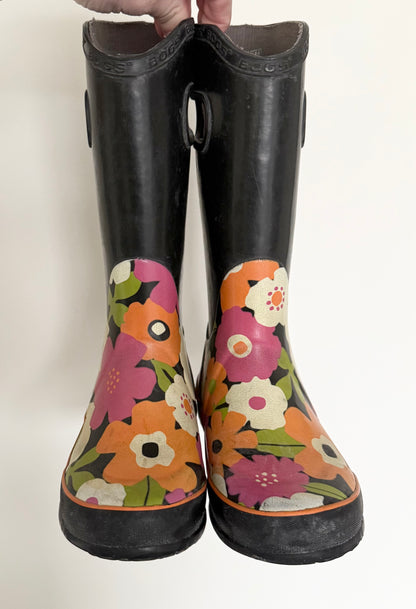 BOGS Spring Flowers Black Rubber Boots (13)