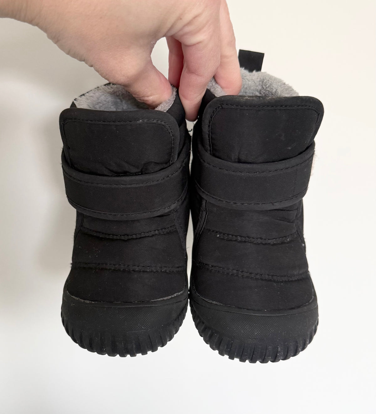 Jan & Jul Insulated Black Ankle Boots (6)