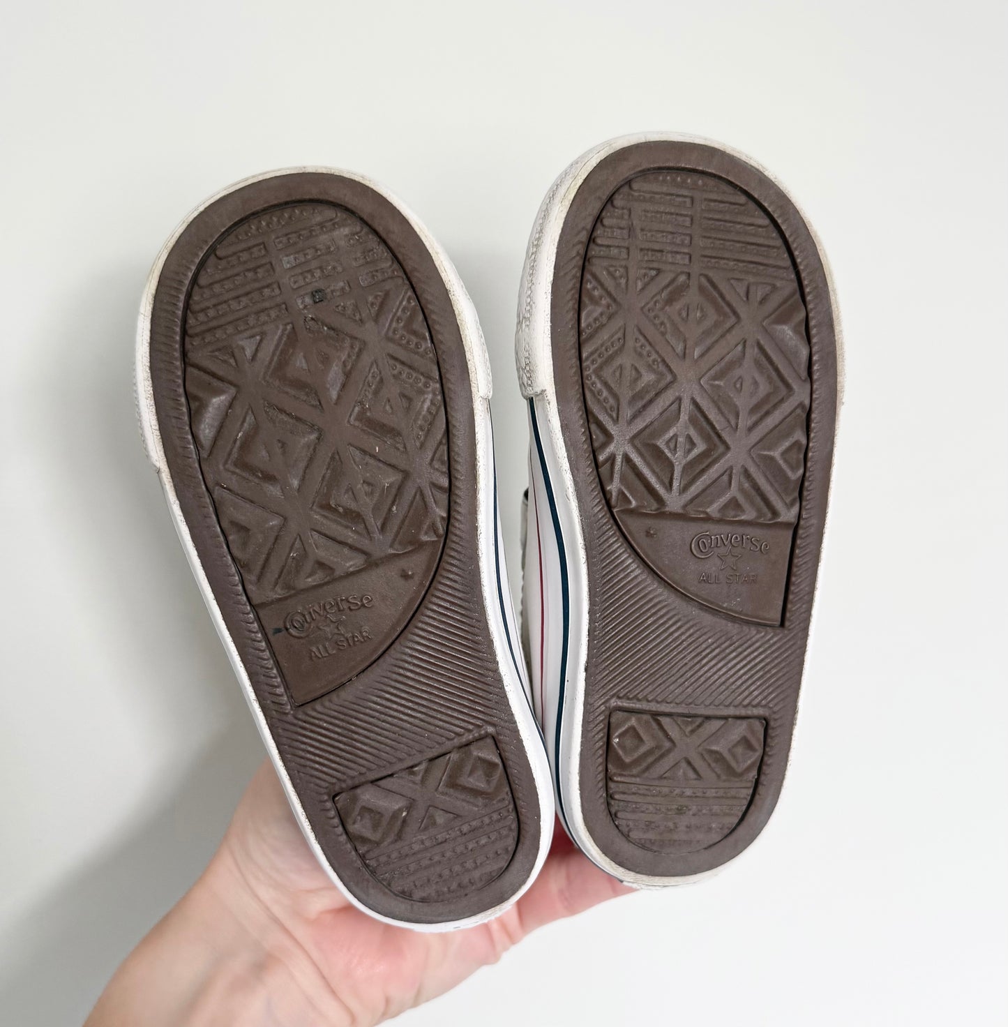 Converse White Leather Velcro Sneakers (8)