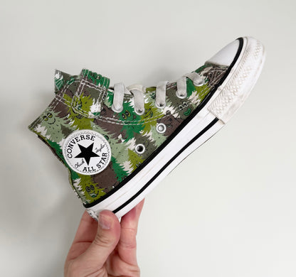 Converse Green Trees & Bears High Top Stretch Lace & Velcro Sneakers (12)