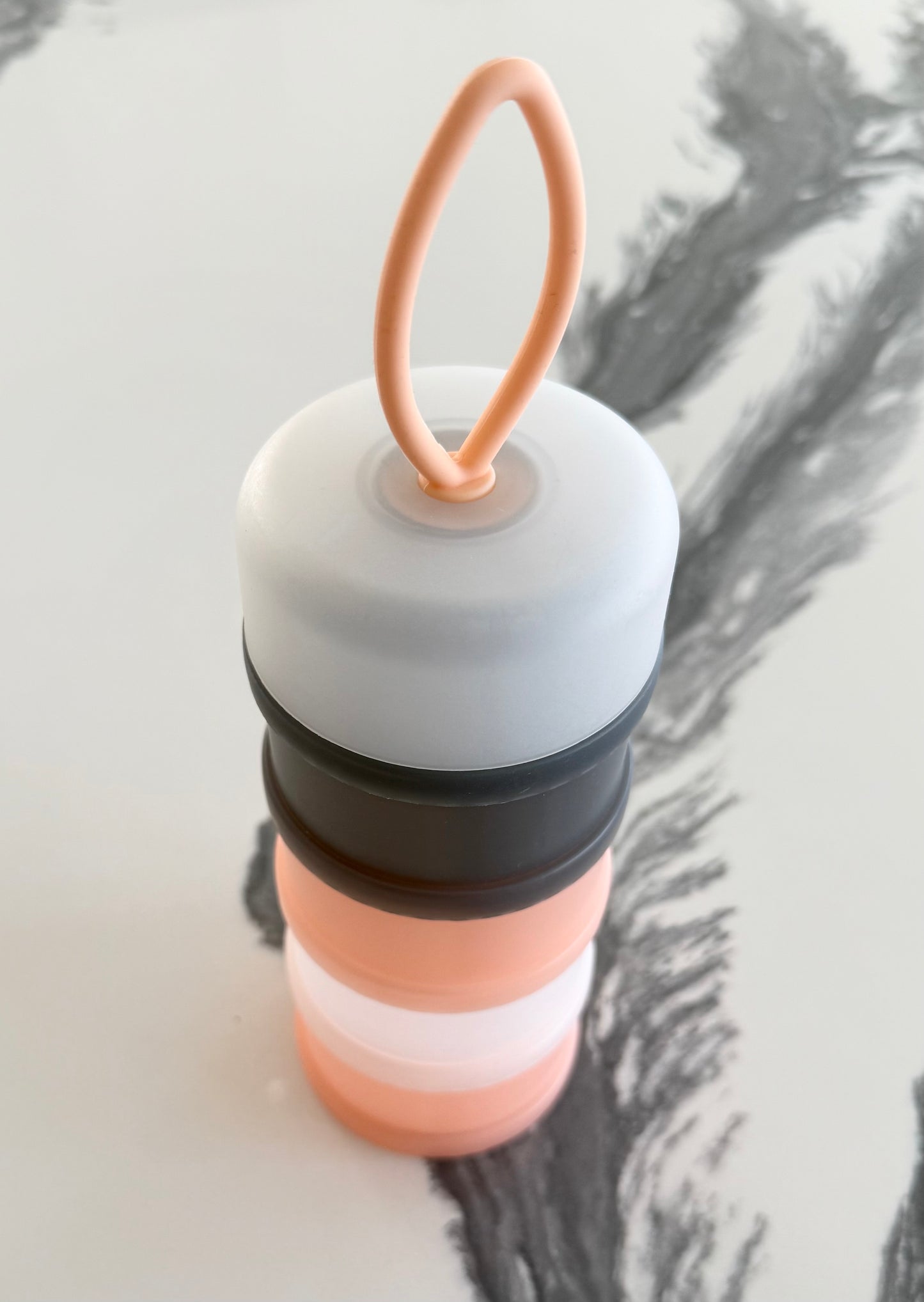 Formula Stackable Travel Carrier - Pink & Grey