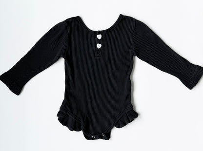 PatPat Black Ribbed Heart Buttons Long Sleeve Bodysuit (2T)