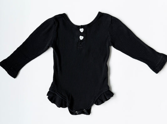 PatPat Black Ribbed Heart Buttons Long Sleeve Bodysuit (2T)