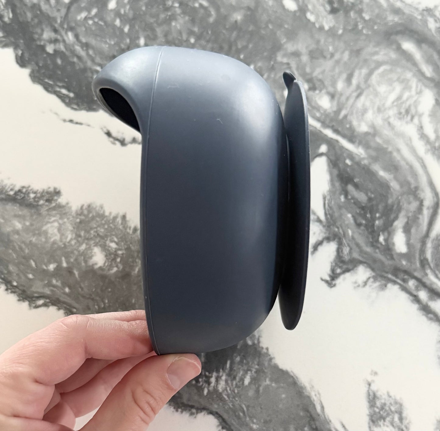 Bubbles & Berries Silicon Suction Bowl in Midnight Blue