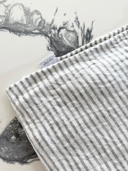 Sollybaby White & Grey Wrap Carrier