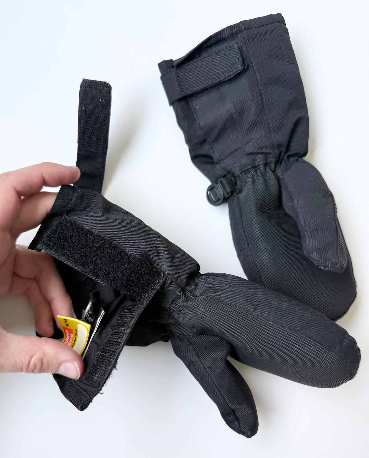 Kombi Black Mittens (4-5 Years)