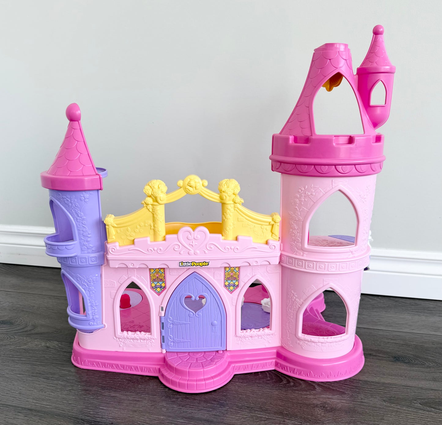 Fisher-Price Little People Disney Princess Musical Dancing Palace