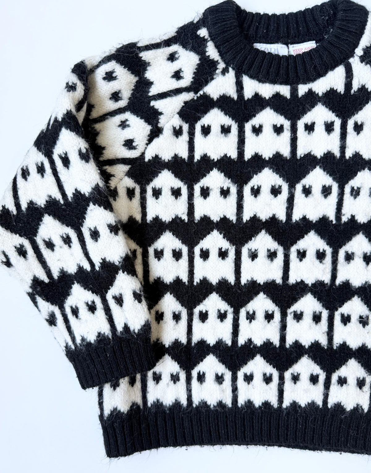 Zara Black & White Knit Ghosts Sweater (4-5 Years)