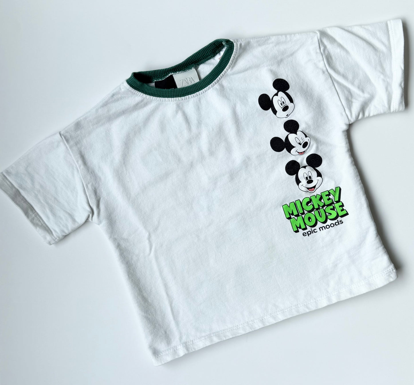 Zara x Disney Green Mickey Mouse T-Shirt & Matching Shorts Set (3 Years)