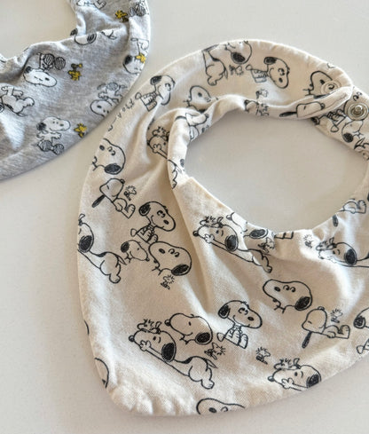 H&M x Peanuts Snoopy Bandana Bibs Set