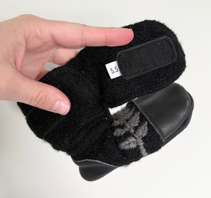 Nooks Black & Grey Leaves Wool Booties (5.5)