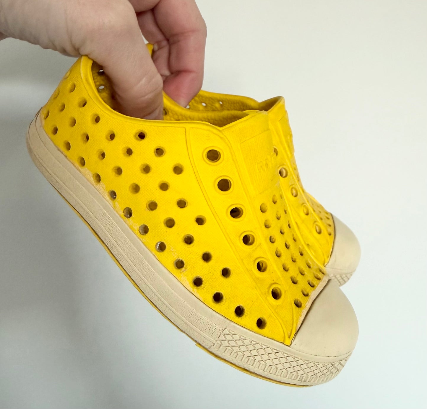 Native Yellow Jefferson Slip Ons (7)