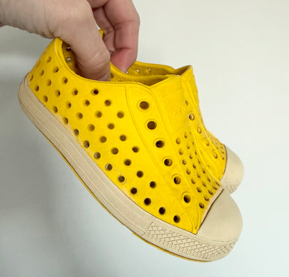 Native Yellow Jefferson Slip Ons (7)