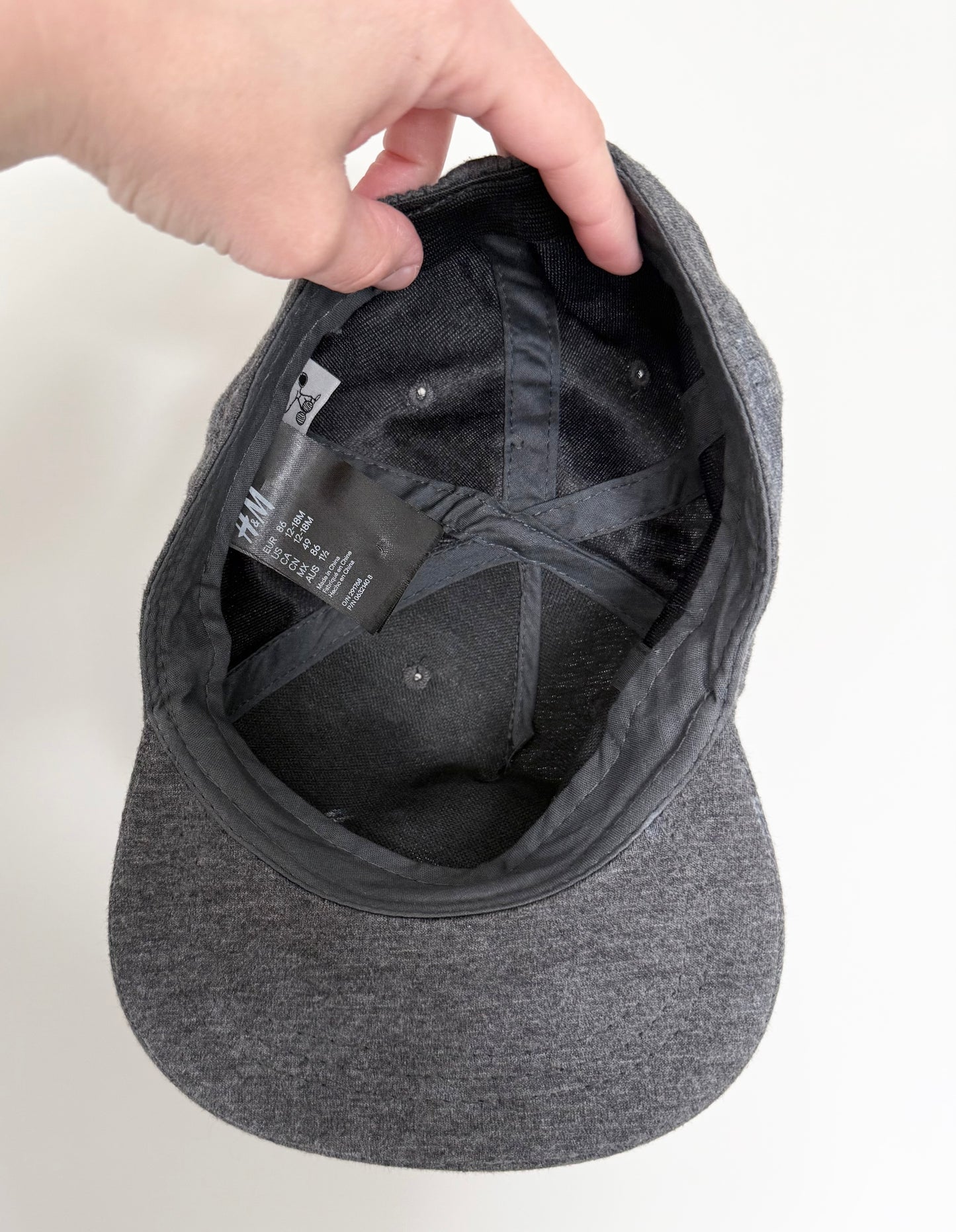 H&M x Peanuts Dark Grey Snoopy Hat (12-18 Months)