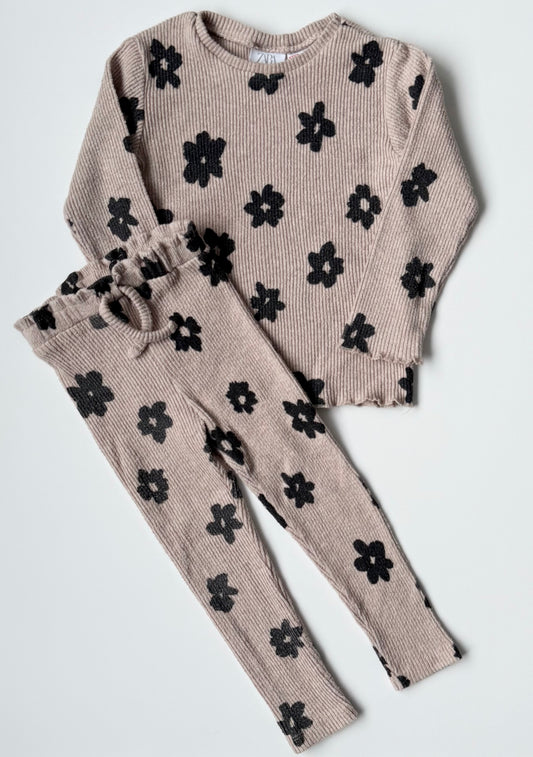 Zara Beige & Black Flowers Ribbed Long Sleeve & Leggings Set (18-24 Months)
