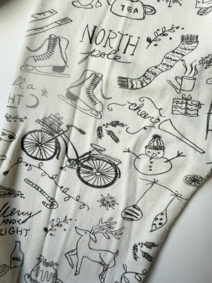 Goumi White Christmas Trinkets Two Piece Jogger Set (2-3 Years)