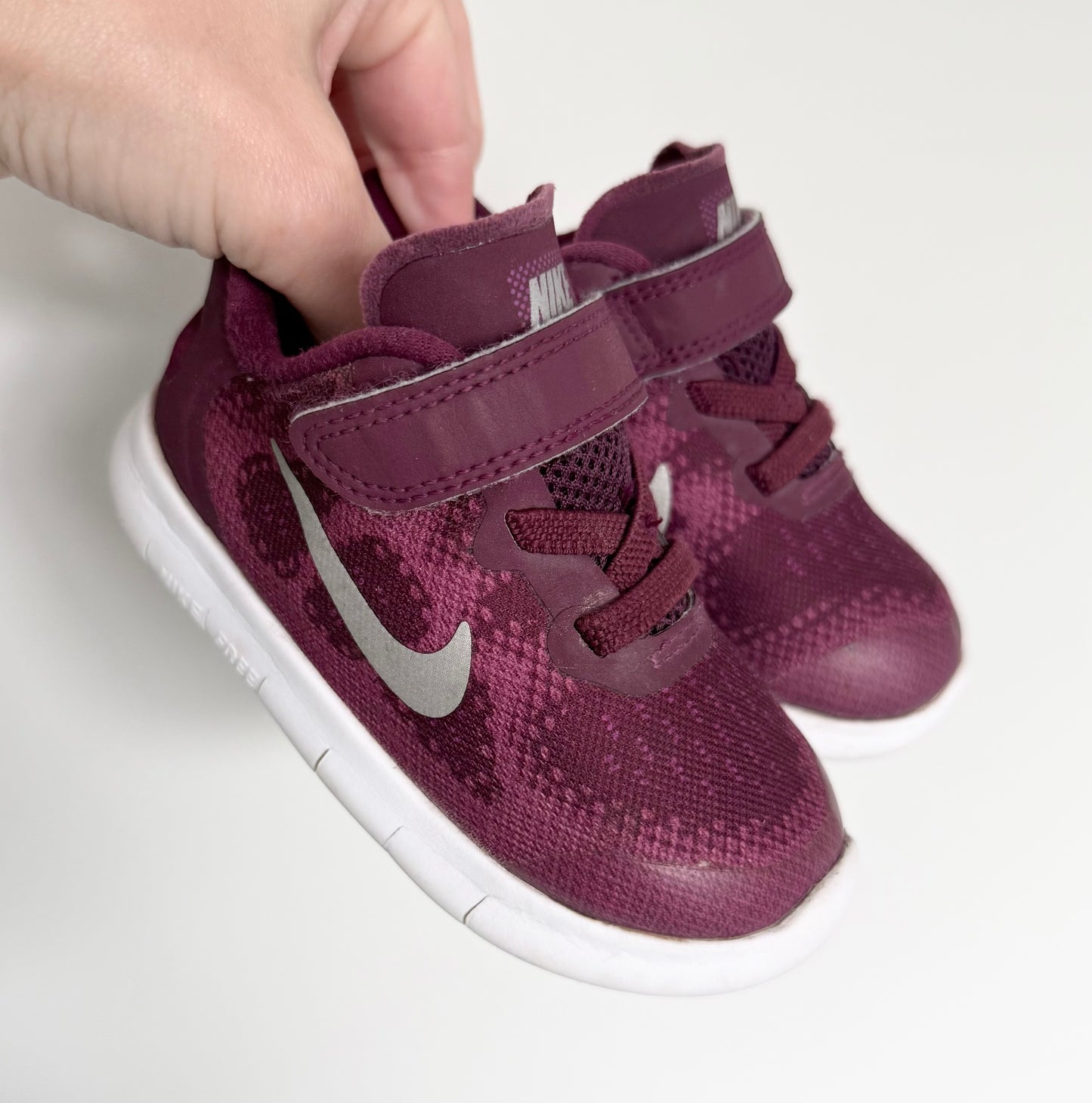 Nike Free RN Dark Purple Maroon Stretch Lace & Velcro Sneakers (6)