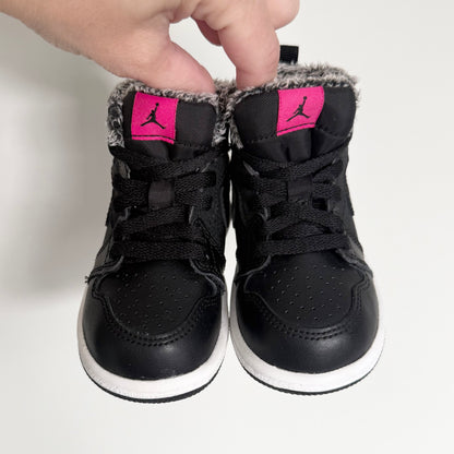 Nike Air Jordan 1 Retro High Black & Hot Pink Fur Lined High Top Lace Up Sneakers (5)
