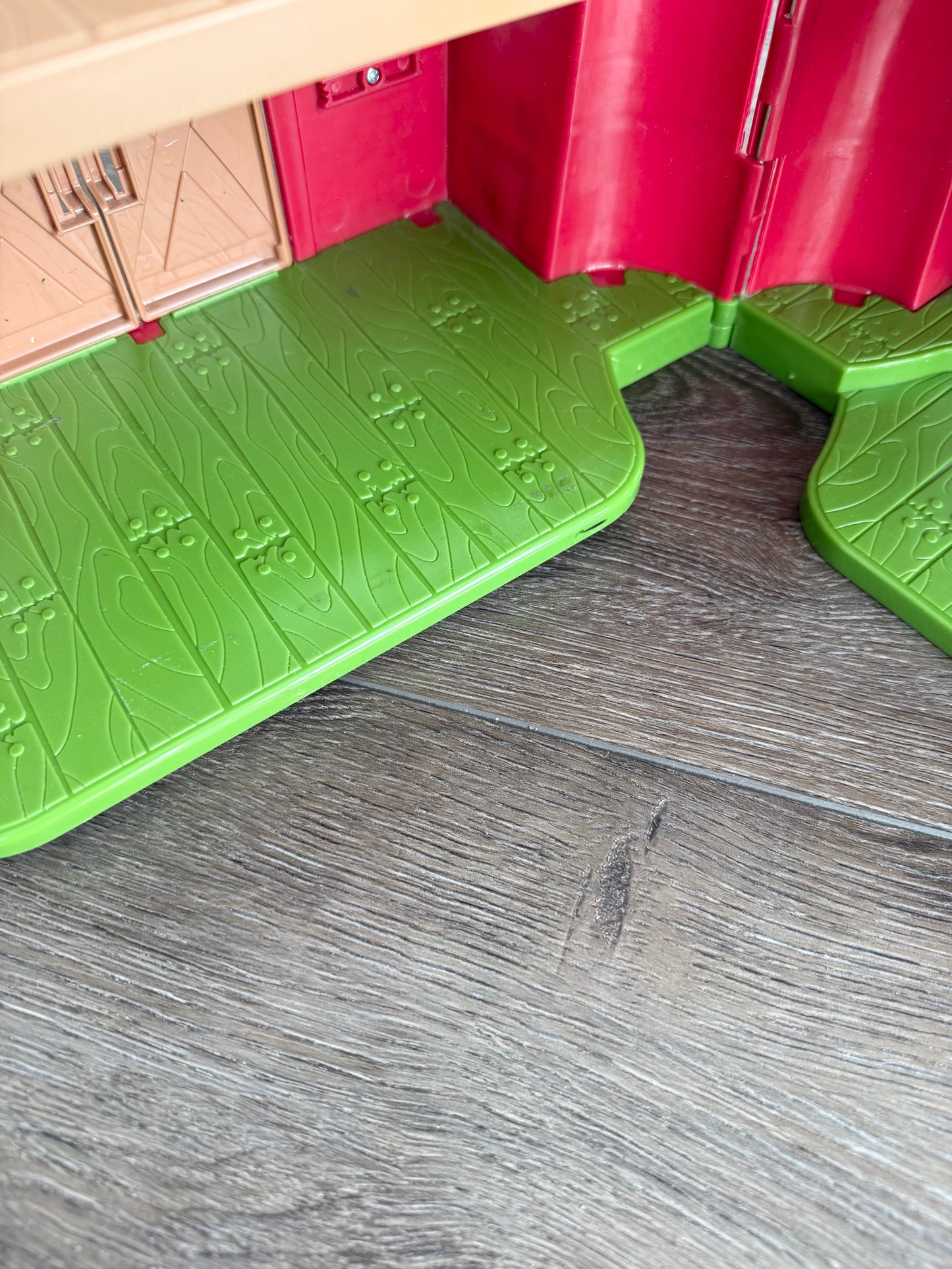 Battat Big Red Barn Farm Playset