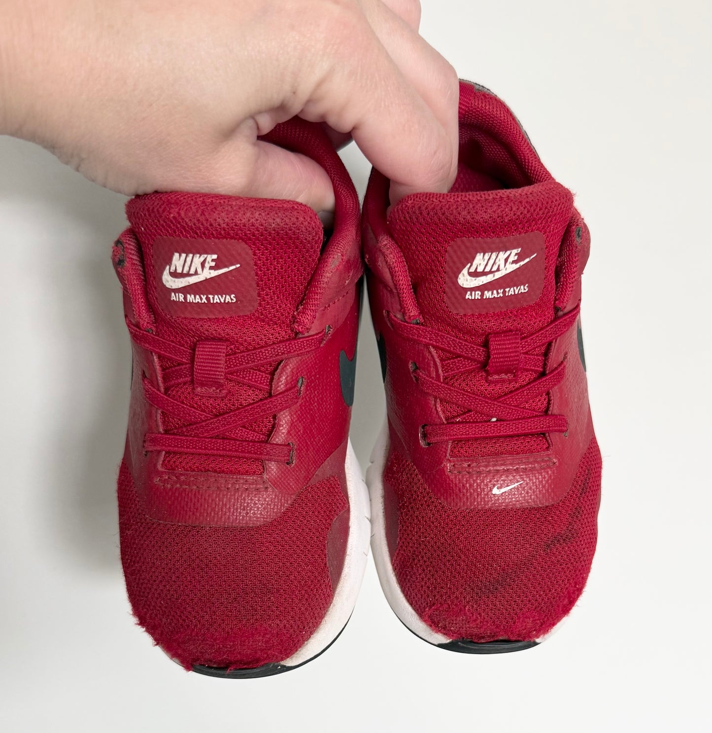 Nike Air Max Tavas Air Red & Grey Stretch Lace Sneakers (9)