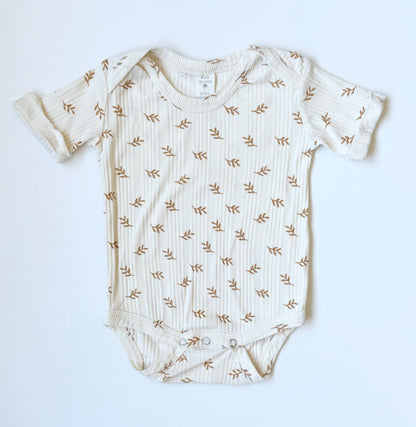 Kate Quinn White & Brown Leaves Ribbed Short Sleeve Bodysuit (12-18 Months)