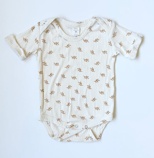 Kate Quinn White & Brown Leaves Ribbed Short Sleeve Bodysuit (12-18 Months)