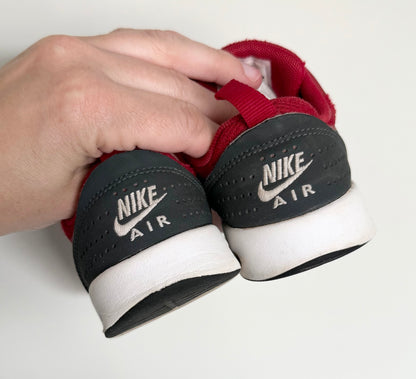 Nike Air Max Tavas Air Red & Grey Stretch Lace Sneakers (9)