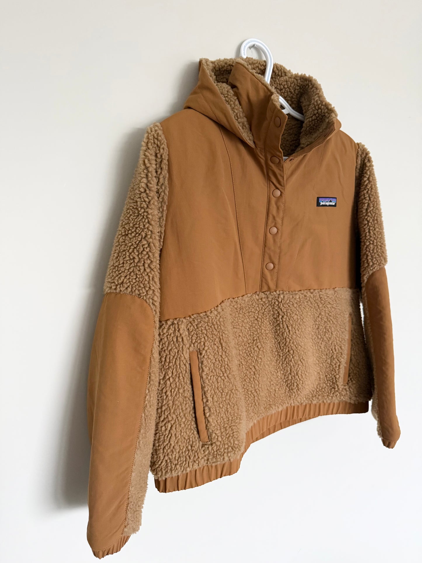 Women’s Patagonia Shelled Retro-X Fleece Pullover in Nest Brown (Small)