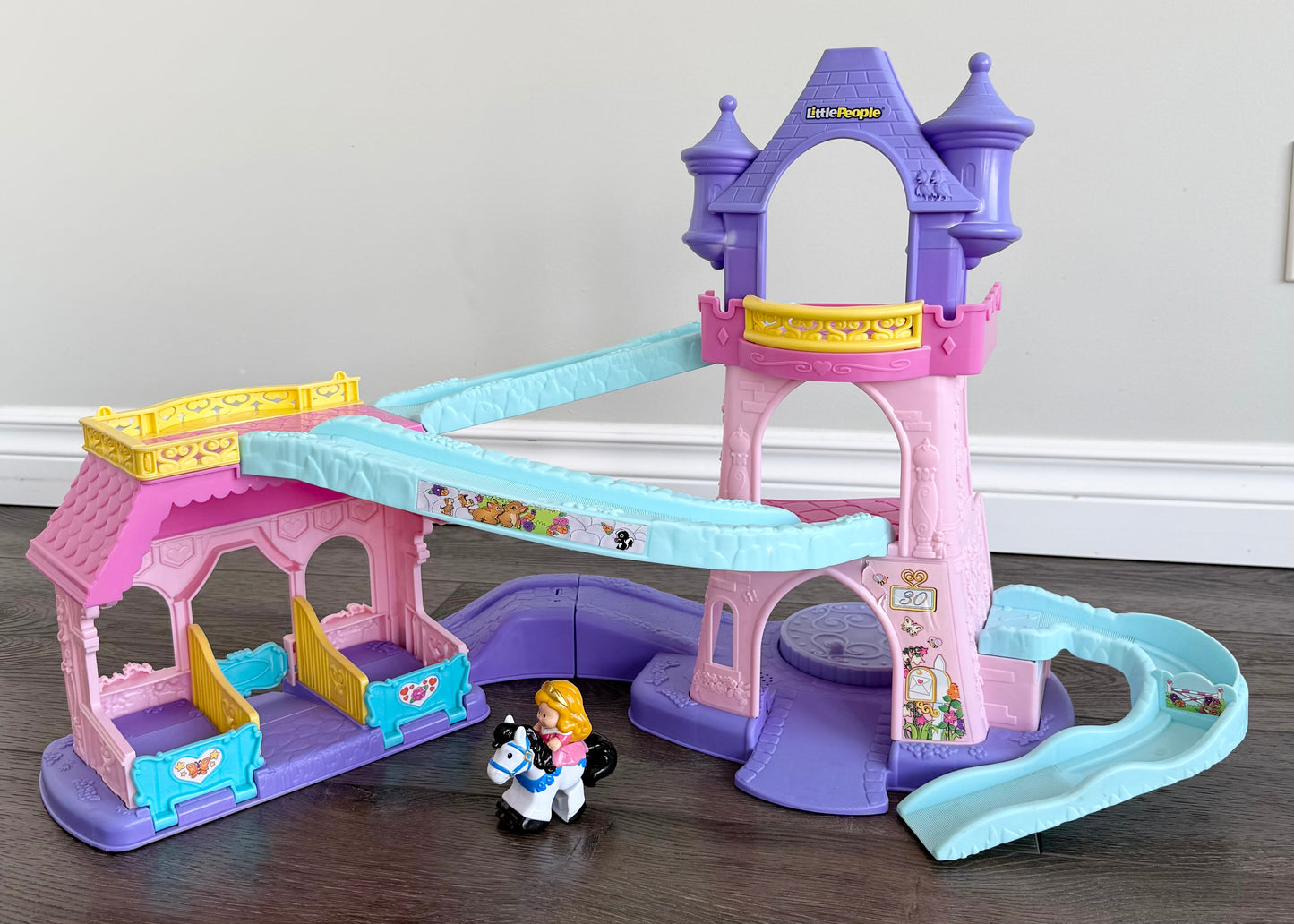 Fisher-Price Little People Disney Princess Klip Klop Castle & Aurora Horse