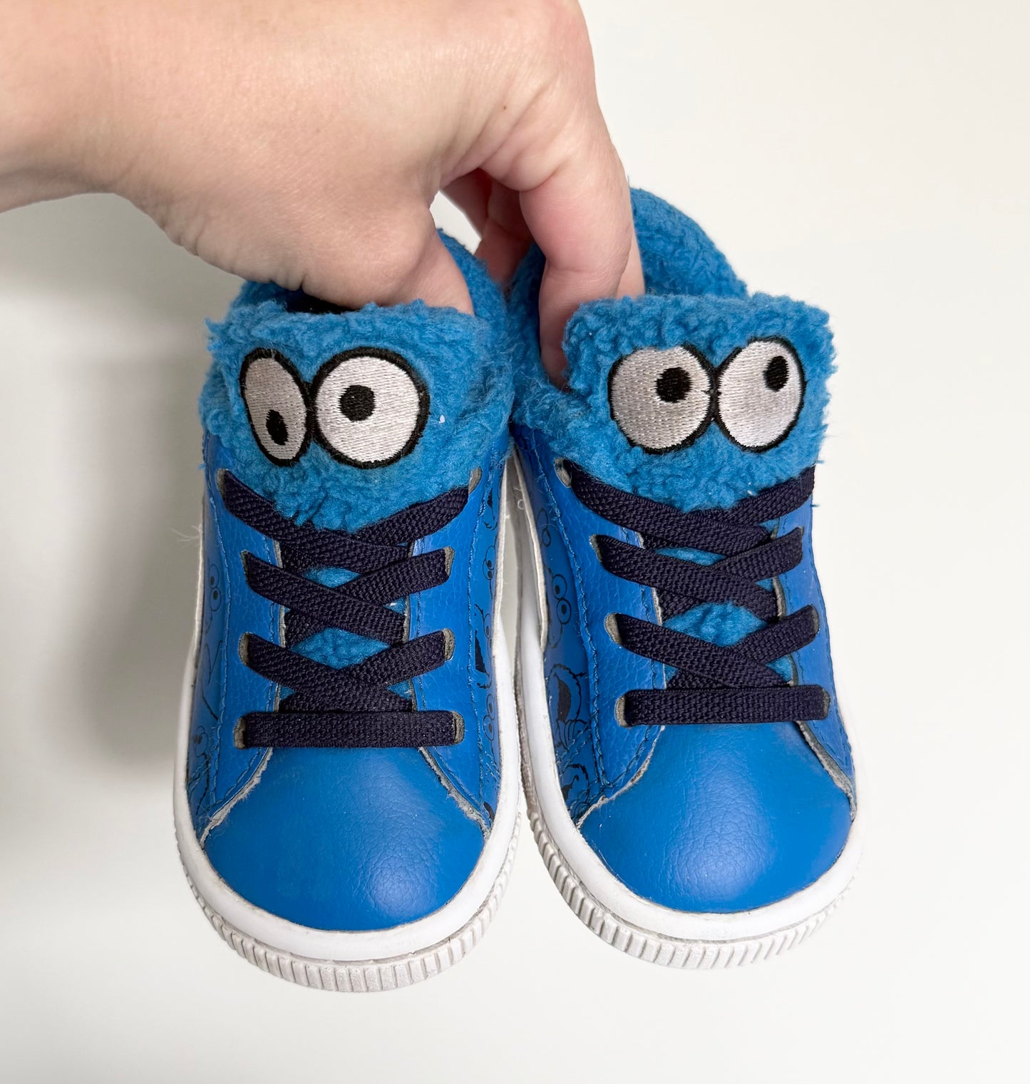 Puma x Sesame Street Blue Fuzzy Cookie Monster Stretch Lace Sneakers (7)