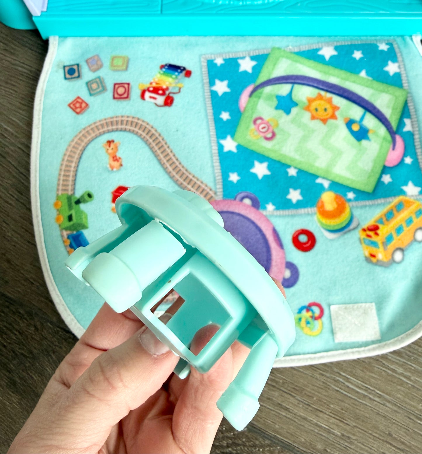Fisher-Price Little People Cuddle & Play Nursery