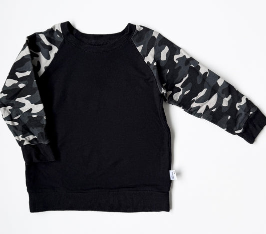 Portage & Main Black Camouflage Pullover (2T)