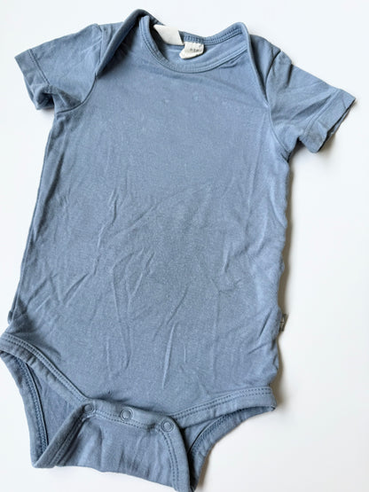 Kyte Slate Short Sleeve Bodysuit (0-3 Months)