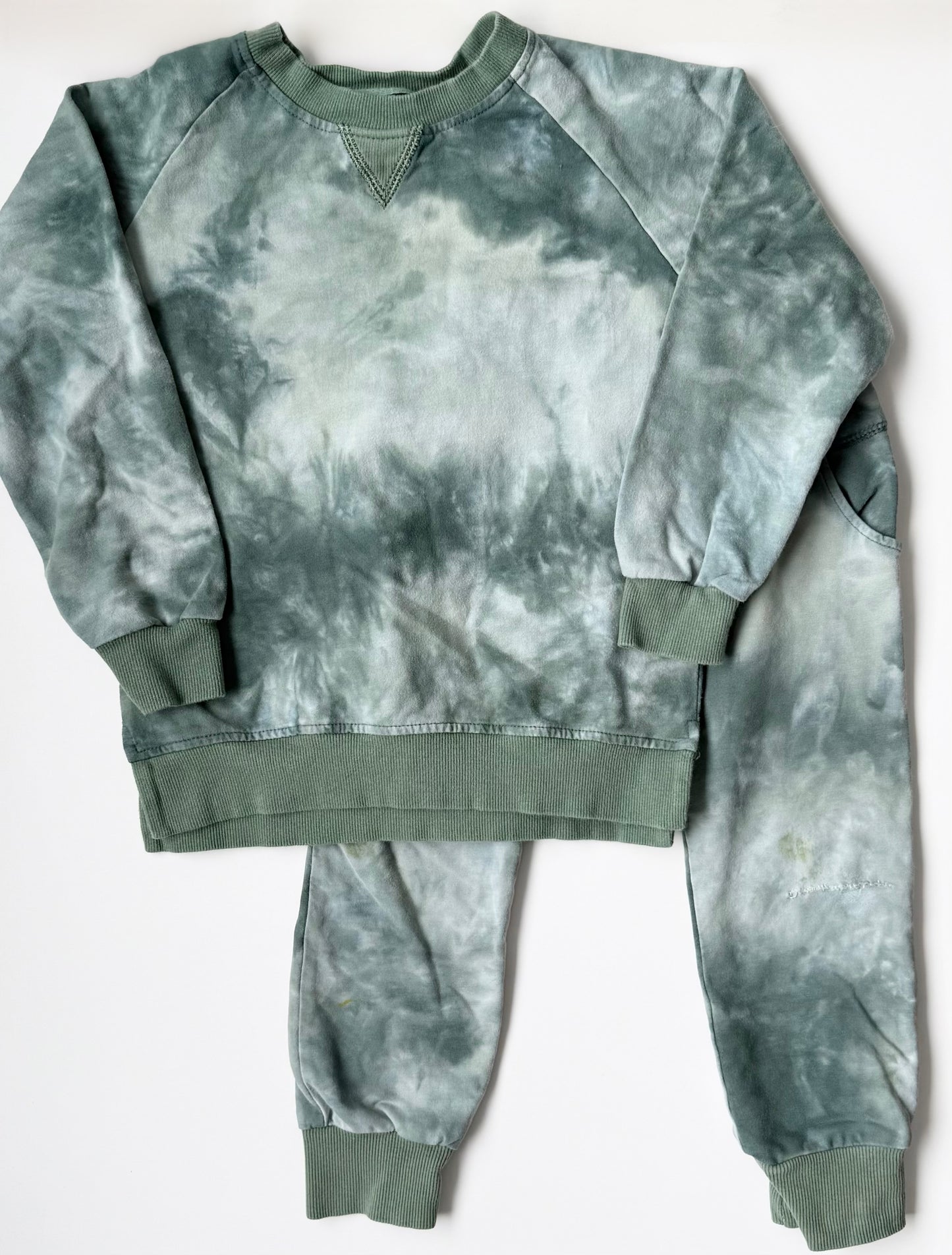Little Bipsy Green Tie Dye Sweater & Pants Set (4-5 Years)